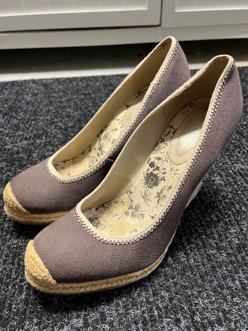 Banana Republic Taupe Canvas Espadrille Wedges with Natural Jute Trim